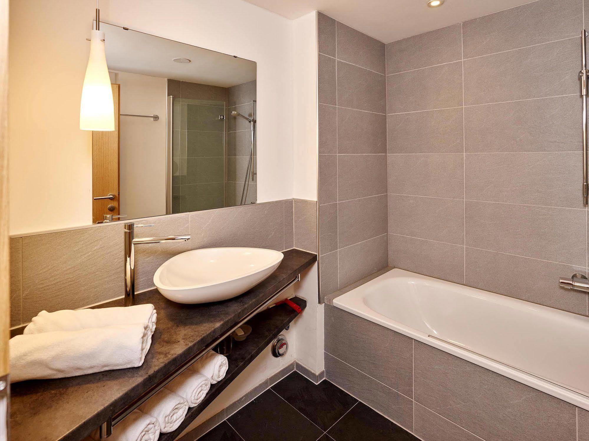 Hotel Monika Gaschurn Ngoại thất bức ảnh